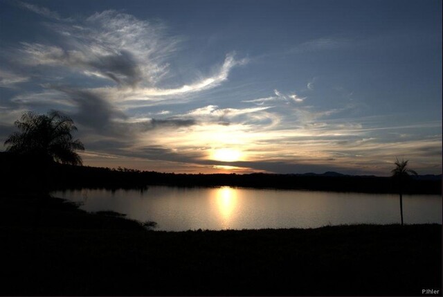 Fotografia do lago Serra da Mesa (Uruaçu) - Estado de Goiás